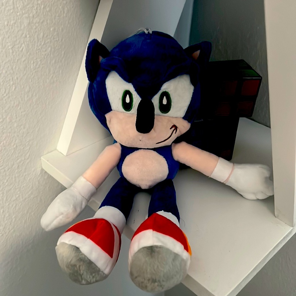 Sonic The Hedgehog 11-inch Plush